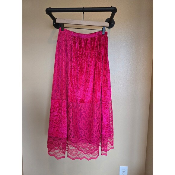 Banner Industries Dresses & Skirts - Crushed fuschia velvet and lace long vintage skirt size medium‎